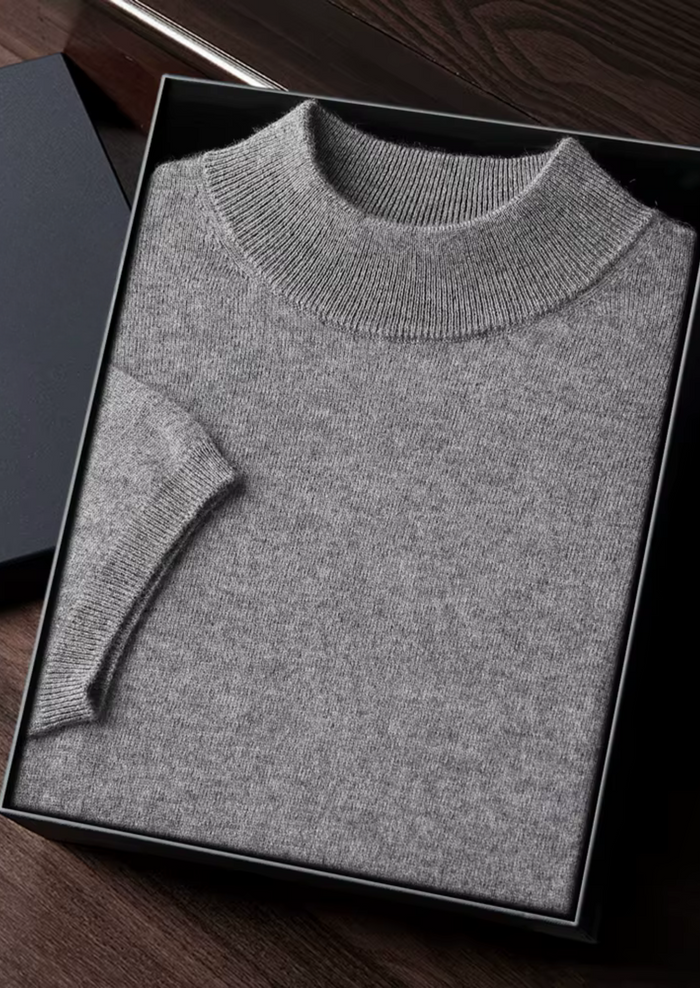 Men's Mock Neck Short Sleeve Knit Top for Smart Casual