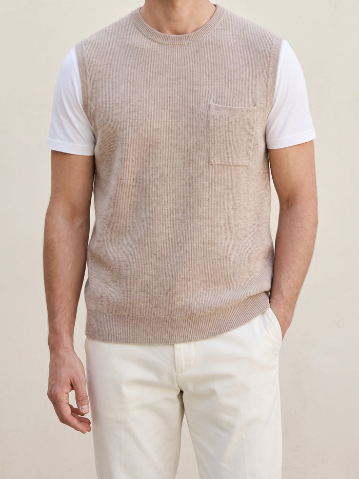 Men's Sleeveless Knit Vest with Crew Neck and Chest Pocket