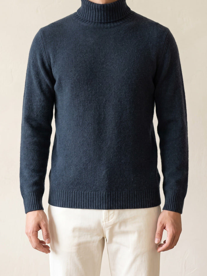 Men's Turtleneck Sweater with Long Sleeves for Fall
